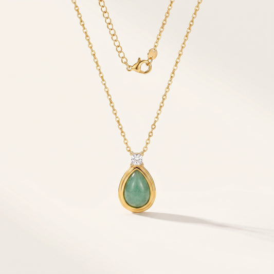 Green Teardrop Cabochon Necklace