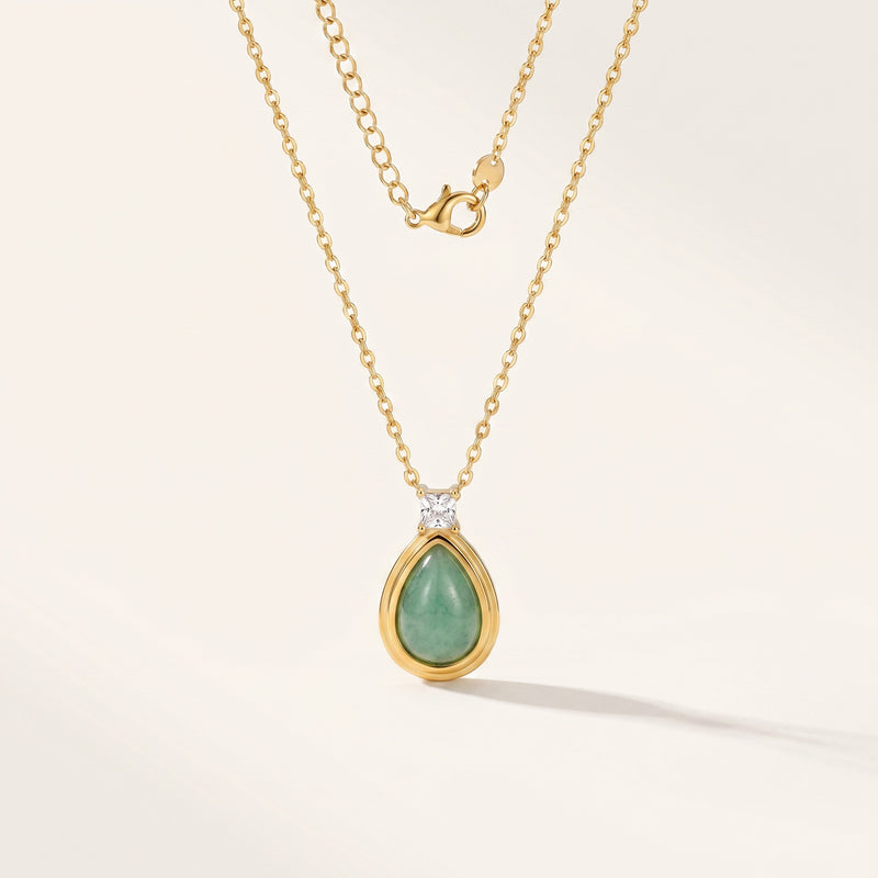 Green Teardrop Cabochon Necklace